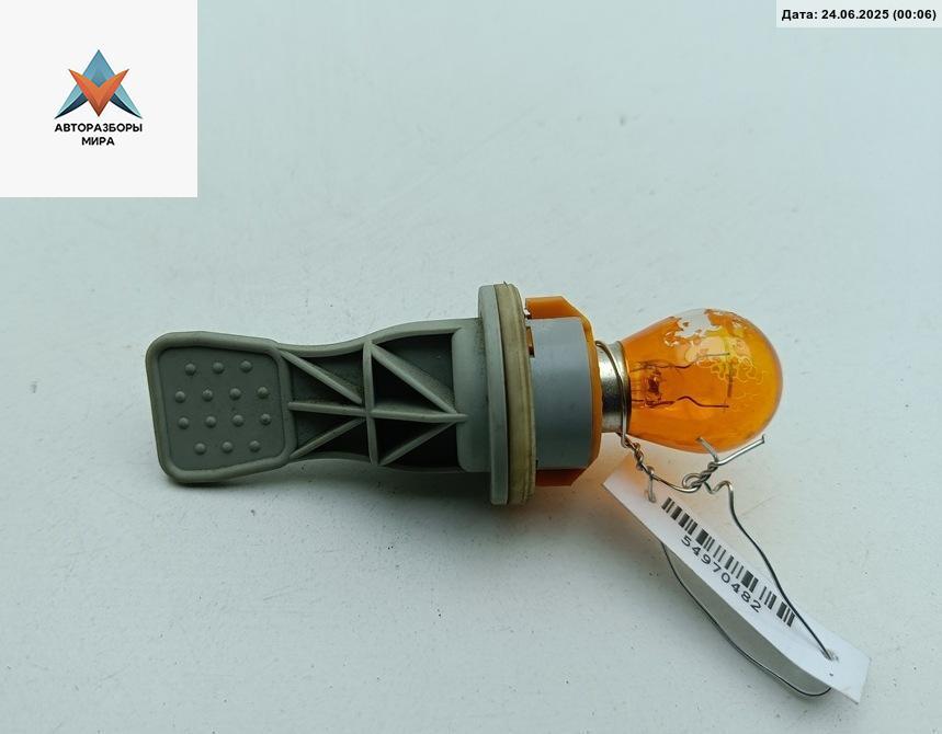 Патрон лампы фары Volkswagen Golf 5 поколение 2004, 1.4 л., бензин, МКПП, серый, хетчбэк 3 дв. - фото №1