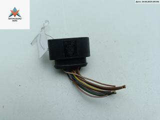 разъем (фишка) проводки Volkswagen Golf 5 поколение 2004, 1.4 л., бензин, МКПП, серый, хетчбэк 3 дв., 1J0973735