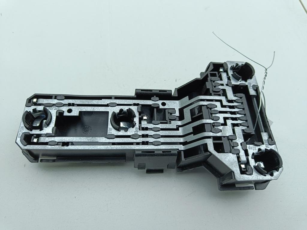 Плата фонаря заднего правого Volkswagen Passat B5 1998, 1.8 л., бензин, МКПП, синий, универсал, 3B9945257