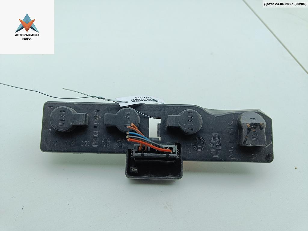 Плата фонаря заднего правого Skoda Octavia mk1 (A4 1U) 1999, 1.6 л., бензин, МКПП, серый, универсал, 1U9945258 - фото №1