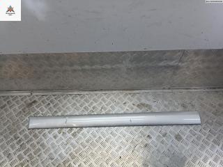 молдинг двери передней левой Opel Omega B [рестайлинг] 2002, 2.2 л., дизель, МКПП, серый, седан, 90566961