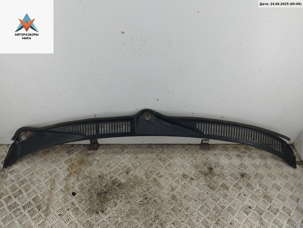 дождевик Audi A6 4A/C4 1994, 2.6 л., бензин, МКПП, красный, седан, 4A1805099 - фото №1