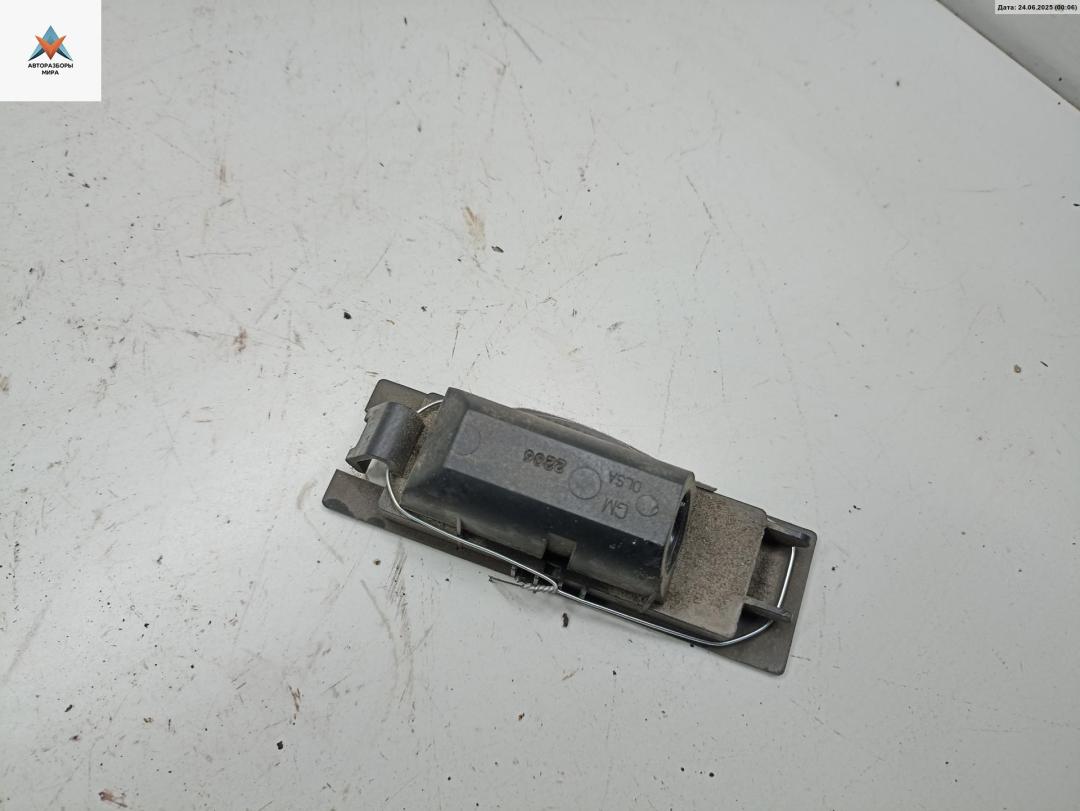 подсветка номера Opel Zafira 2 поколение (B) 2006, 1.8 л., бензин, МКПП, синий, минивэн, 09164143 - фото №1