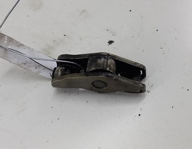 коромысло клапана (рокер) BMW 3 E46 2005, 2.0 л., дизель, АКПП, чёрный, универсал, 11322248878
