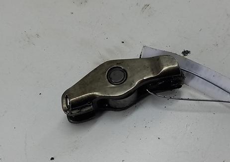 коромысло клапана (рокер) BMW 3 E46 2005, 2.0 л., дизель, АКПП, чёрный, универсал, 2248878