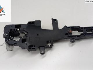 Корпус (держатель) ручки двери передней правой BMW 1 серия E81/E82/E87/E88 2005, 2.0 л., бензин, МКПП, серый, хетчбэк 5 дв.