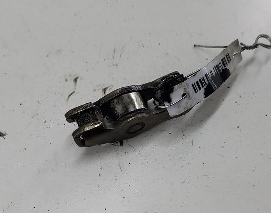 коромысло клапана (рокер) BMW 3 E46 2005, 2.0 л., дизель, АКПП, чёрный, универсал, 2248878