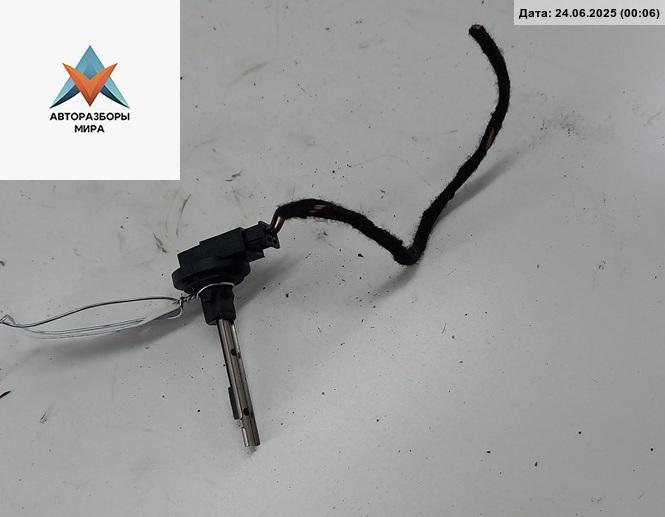 датчик температуры BMW 5 серия F07/F10/F11 2012, 2.0 л., дизель, АКПП, белый, универсал, 110161477, 100635 - фото №1