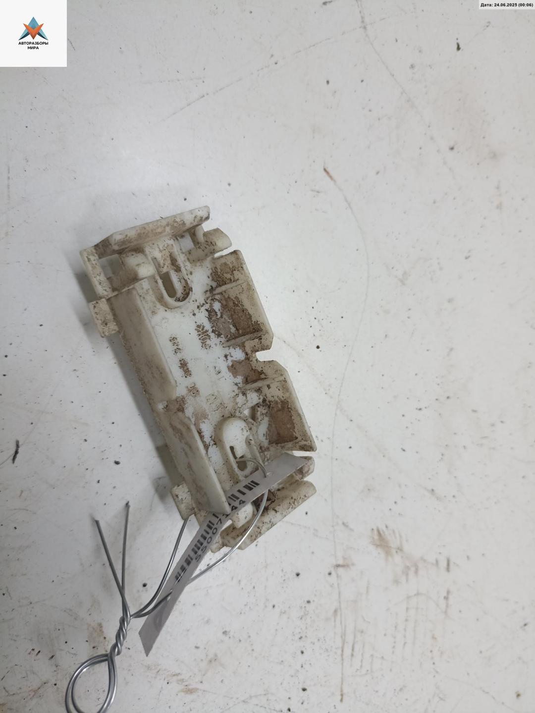 кронштейн (крепление) Opel Astra G 1999, 1.8 л., бензин, АКПП, серый, универсал, 90588746 - фото №1