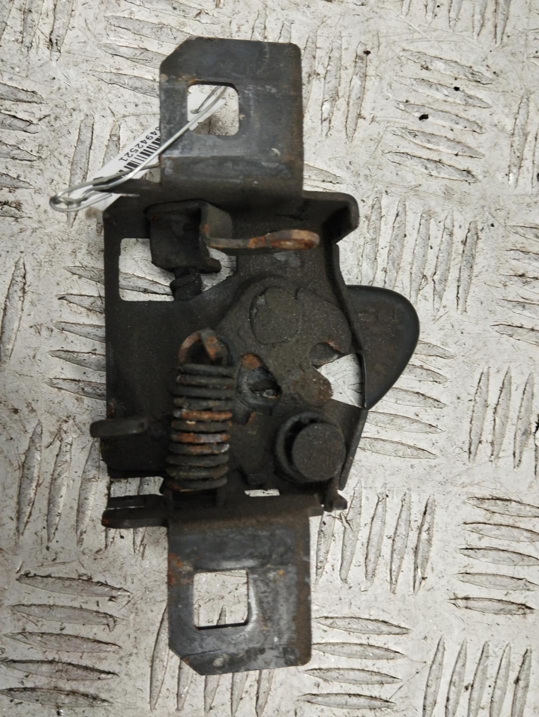 замок капота Volkswagen Sharan 2002, 2.0 л., бензин, МКПП, серый, минивэн, 7M3823509