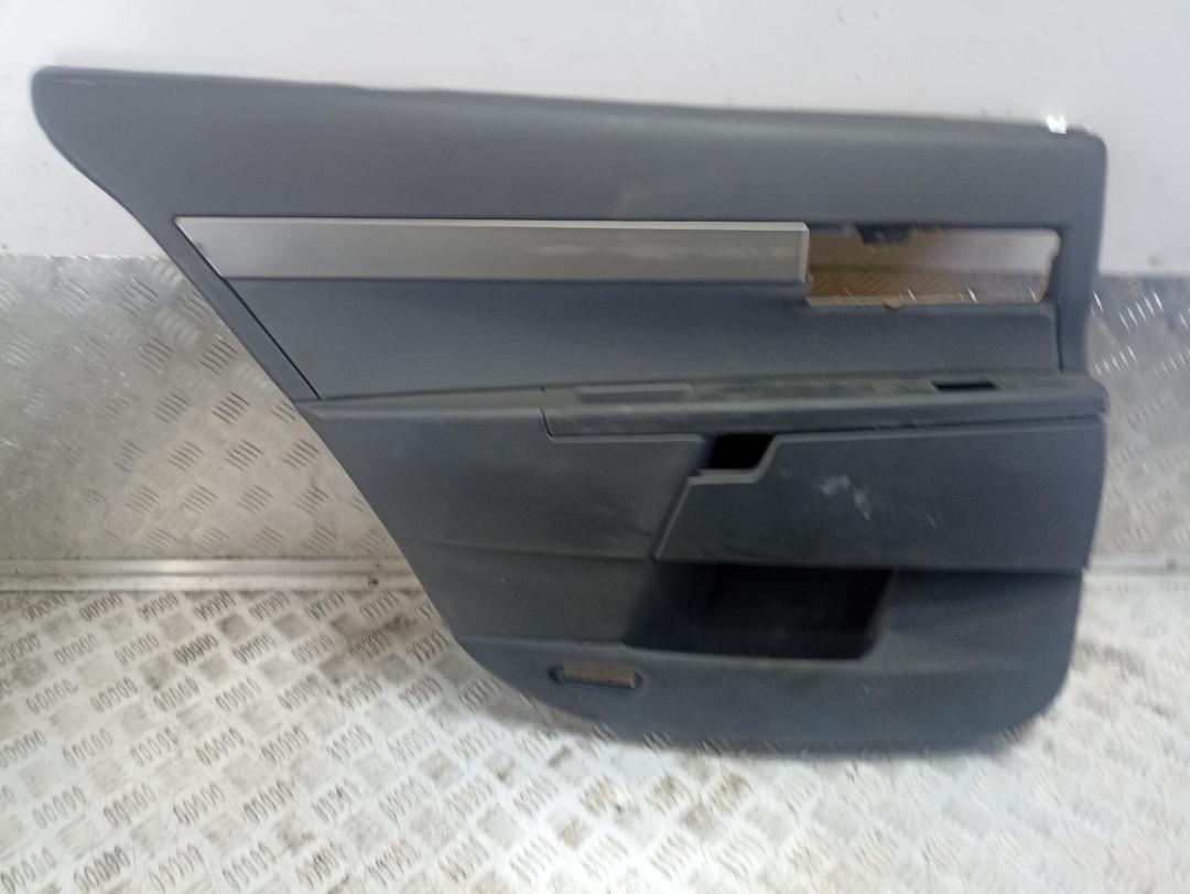 обшивка двери задняя левая Opel Omega B 2002, 2.2 л., дизель, МКПП, серый, седан, 09146519
