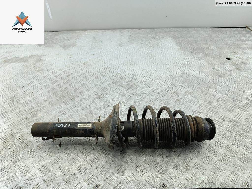 стойка передняя Volkswagen Golf 4 поколение 2000, 1.6 л., бензин, МКПП, синий, универсал - фото №1