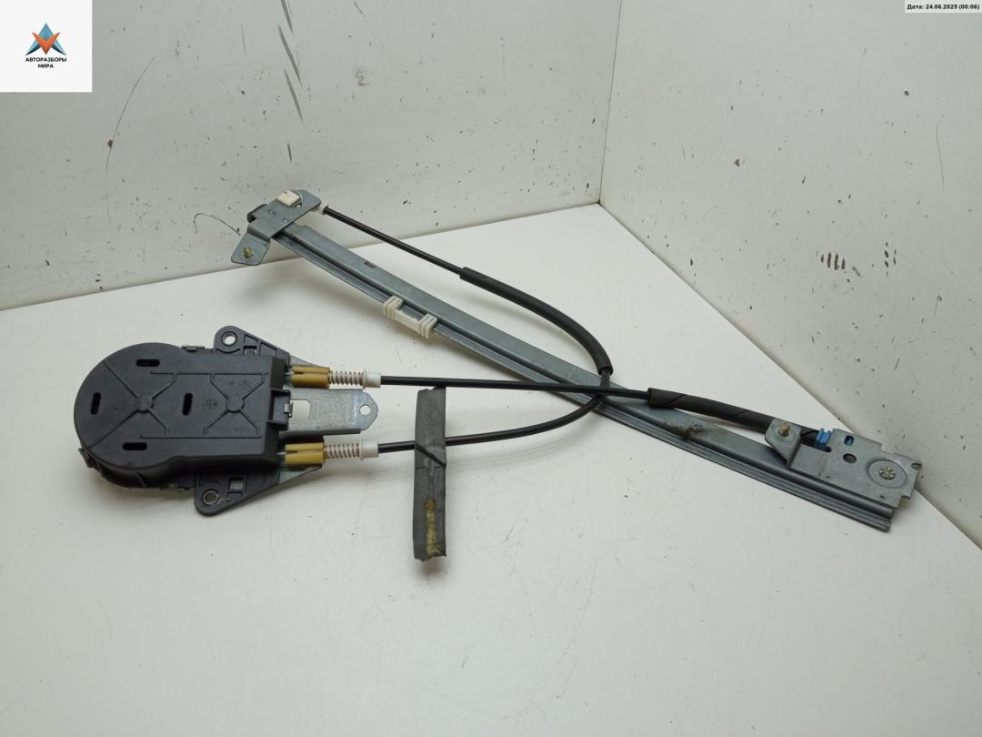 стеклоподъемник задний левый Fiat Ulysse 1 поколение 1998, 2.1 л., дизель, МКПП, серый, минивэн - фото №1