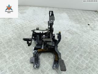 узел педальный (блок педалей) Volkswagen Passat B4 1994, 1.6 л., бензин, МКПП, серый, универсал