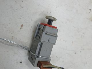 выключатель концевой (концевик) Opel Zafira 2 поколение (B) 2005, 1.9 л., дизель, МКПП, чёрный, минивэн, 55701396