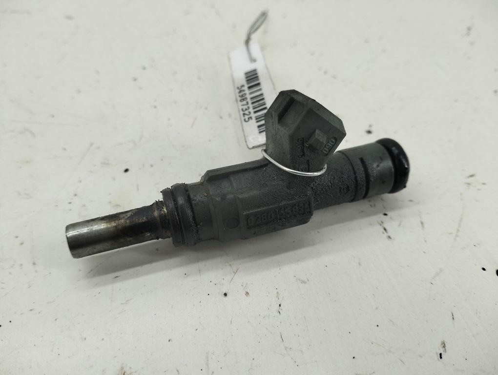 форсунка Volkswagen Passat B5 1999, 1.8 л., бензин, АКПП, синий, седан, 06B133551B - фото №1