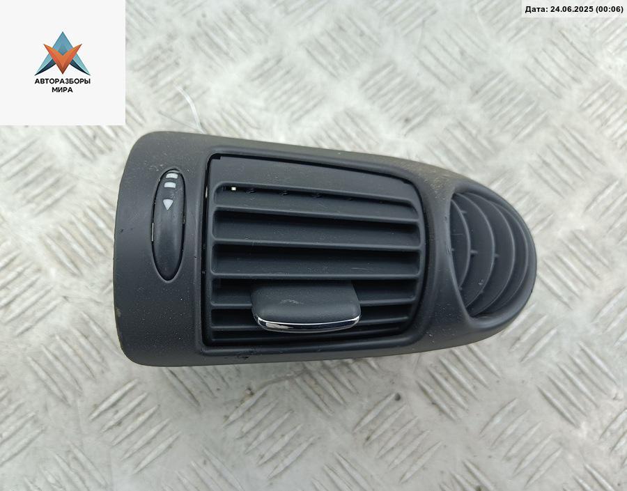 дефлектор обдува салона Mercedes-Benz Vaneo W414 2003, 1.6 л., бензин, МКПП, серый, минивэн, 4148300154 - фото №1