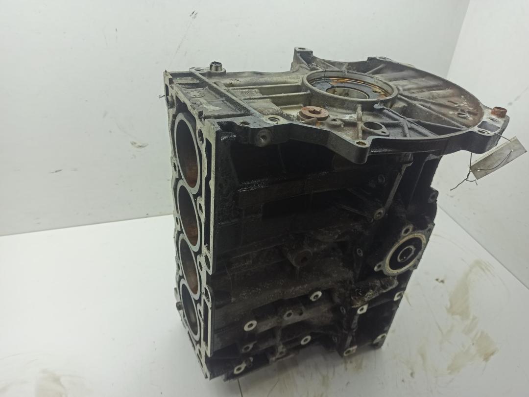 блок цилиндров Peugeot 207 2007, 1.4 л., бензин, МКПП, 9648939680
