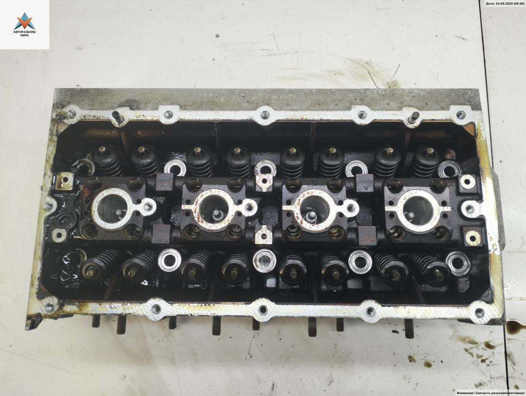 ГБЦ Volkswagen Golf 4 поколение 1999, 1.4 л., бензин, МКПП, синий, хетчбэк 3 дв., 036103373T - фото №1