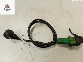 датчик детонации Volkswagen Passat B5 1997, 1.6 л., бензин, МКПП, серый, универсал, 054905377H