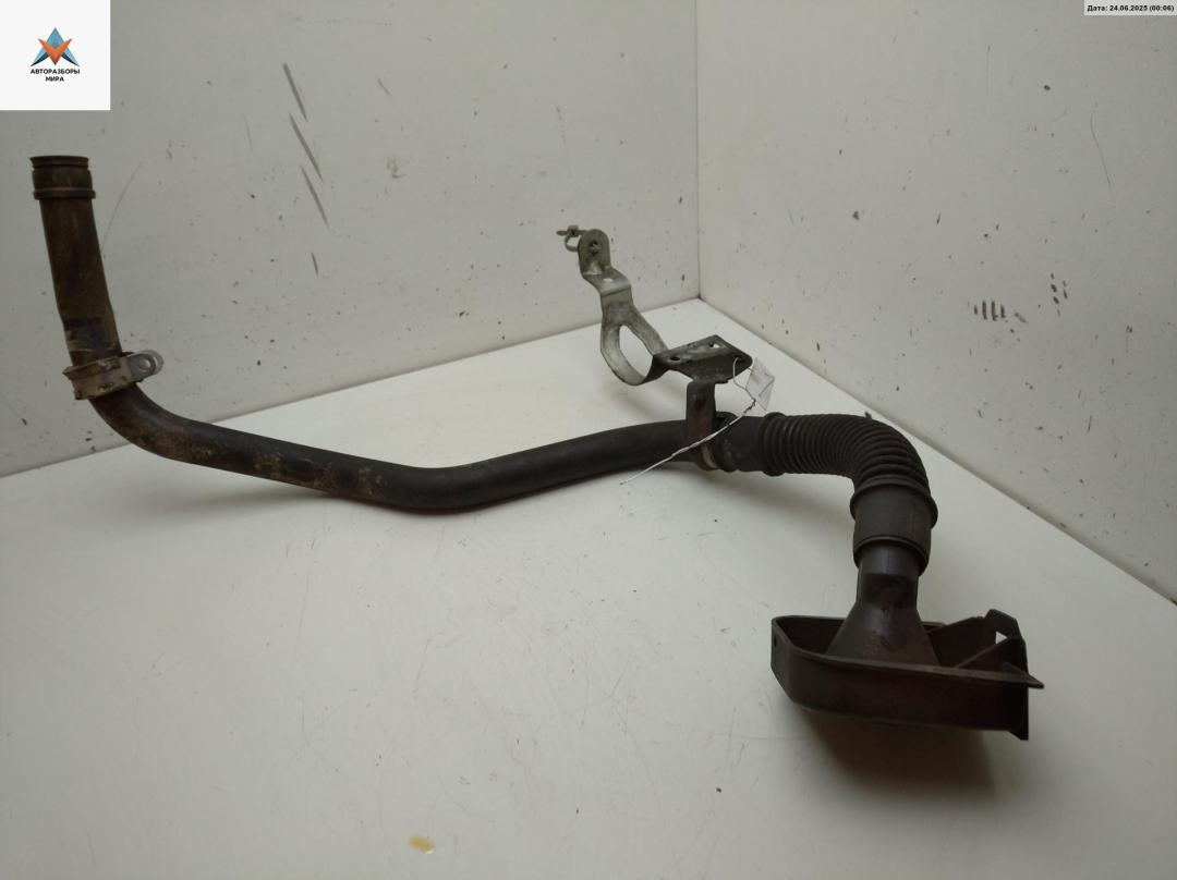 маслозаливная горловина Mercedes-Benz Vito-2 / Viano W639 2008, 2.2 л., дизель, МКПП, белый, микроавтобус, A6460160229 - фото №1