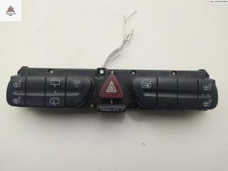 кнопка аварийной сигнализации Mercedes-Benz C-Класс W203/S203/CL203 2002, 2.2 л., дизель, АКПП, синий, универсал, 2038218658