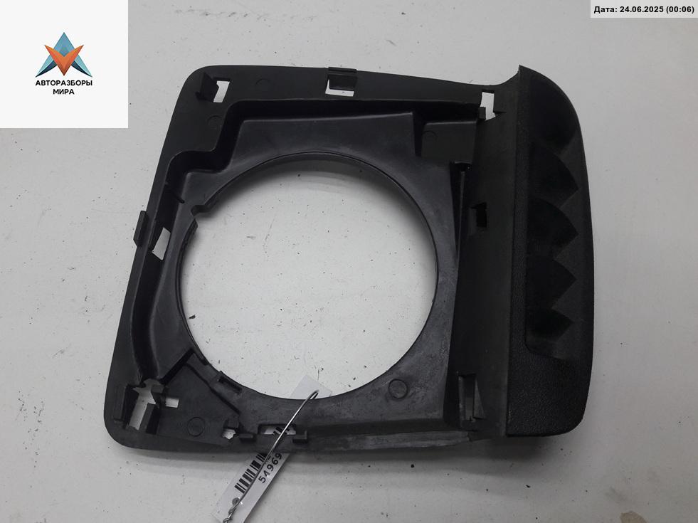 Сетка (решетка) динамика Volkswagen Passat B4 1994, 1.6 л., бензин, МКПП, серый, универсал, 3A1857277 - фото №1