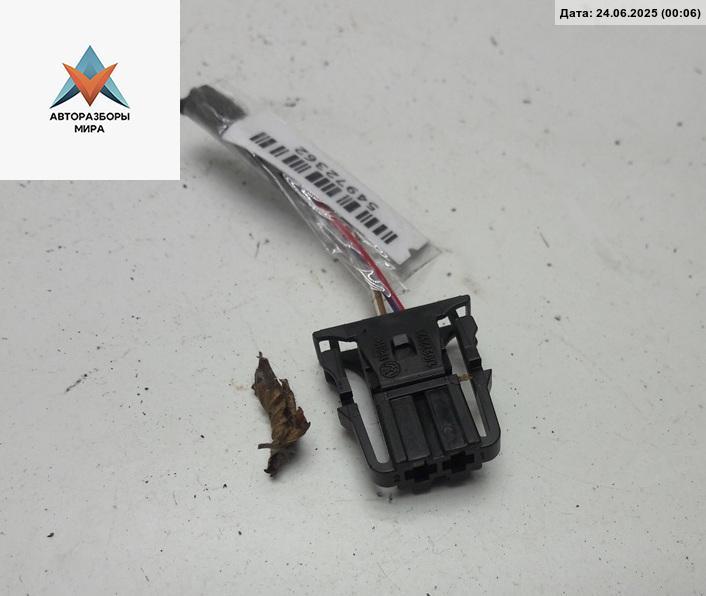 разъем (фишка) проводки Volkswagen Golf 4 поколение 2000, 1.6 л., бензин, МКПП, синий, универсал, 1J0972923 - фото №1