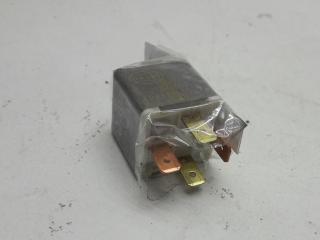 реле (прочие) Volkswagen Passat B3 1991, 1.8 л., бензин, МКПП, красный, универсал, 141951253B