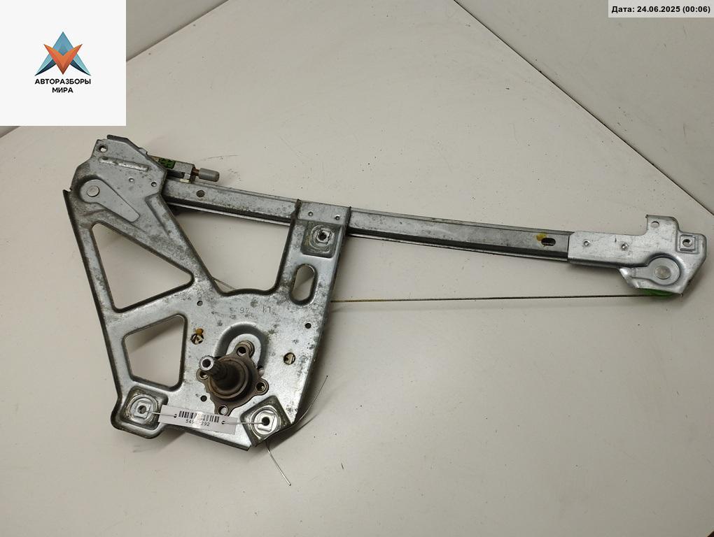 стеклоподъемник задний левый Audi A6 4A/C4 1994, 2.6 л., бензин, МКПП, красный, седан, 4A0839399A - фото №1