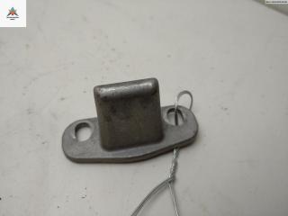 ответная часть (скоба) замка двери Mercedes-Benz Vito-2 / Viano W639 2008, 2.2 л., дизель, МКПП, белый, микроавтобус