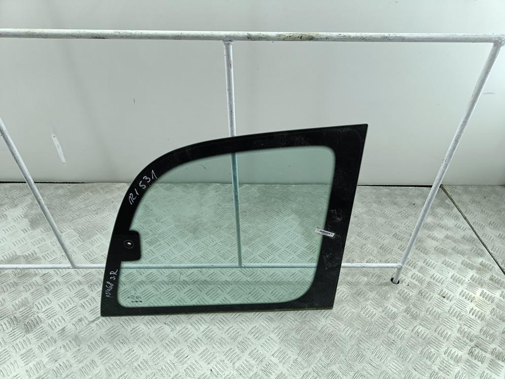 стекло (иные) Mercedes-Benz Vaneo W414 2001, 1.9 л., бензин, АКПП, серый, минивэн