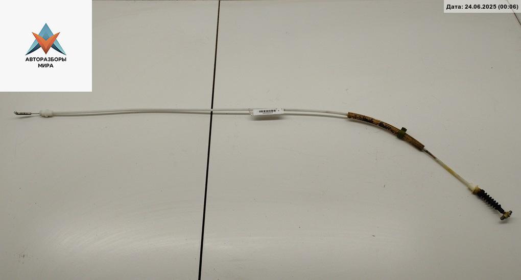 Трос двери задней Audi A6 4A/C4 1994, 2.6 л., бензин, МКПП, красный, седан, 4A0839399A - фото №1