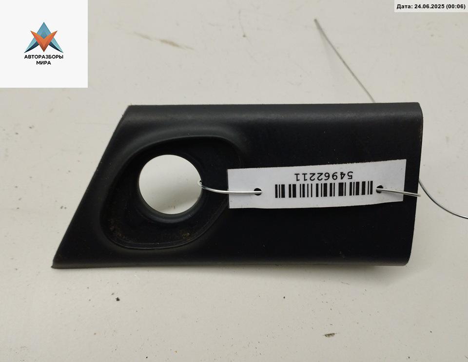 накладка декоративная Audi A6 4A/C4 1994, 2.6 л., бензин, МКПП, красный, седан, 4A0837247 - фото №1