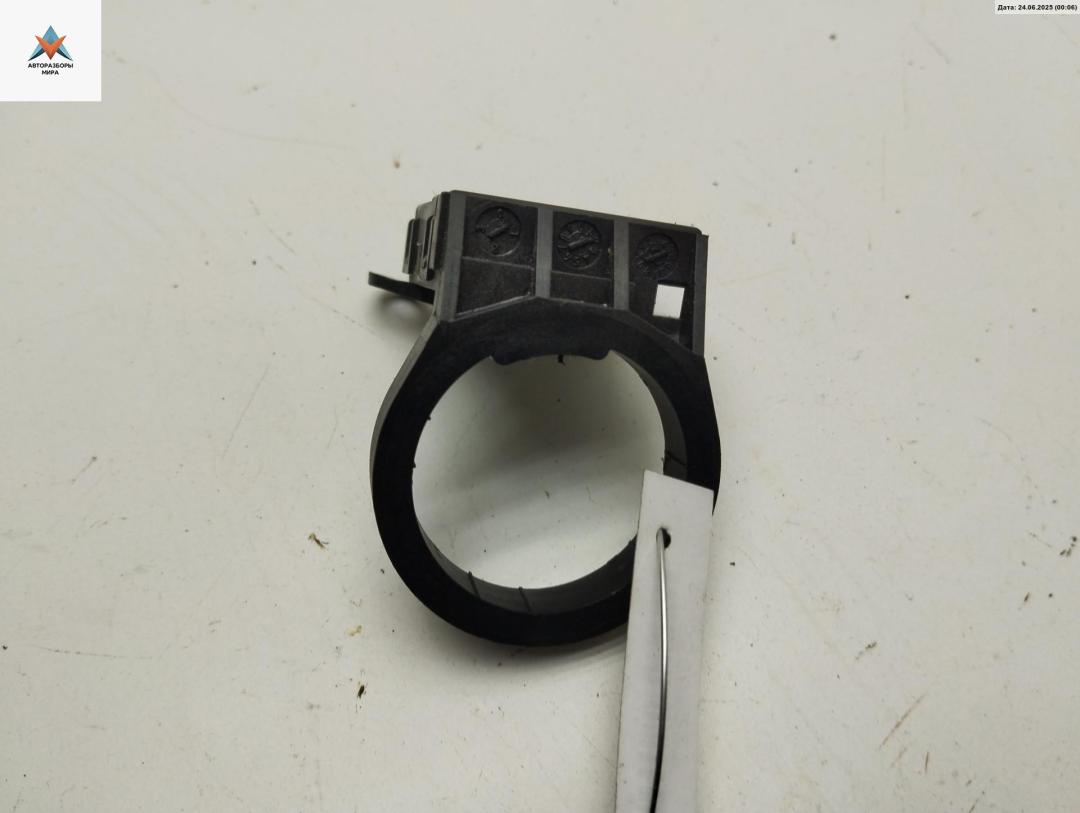 антенна Ford Mondeo 3 поколение 2002, 1.8 л., бензин, МКПП, серый, хетчбэк 5 дв., 98VP15607AB - фото №1