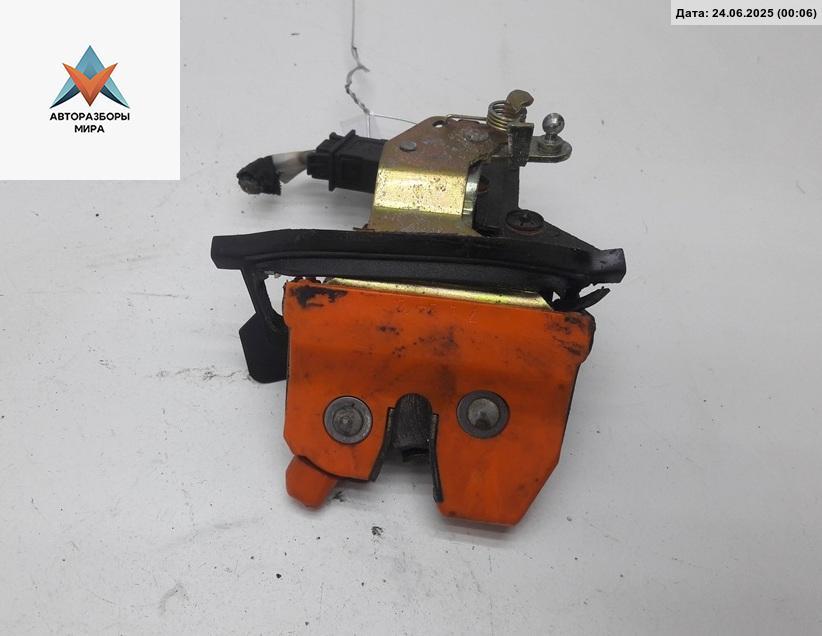 замок багажника Skoda Octavia mk1 (A4 1U) 1999, универсал, 1U9827501 - фото №1