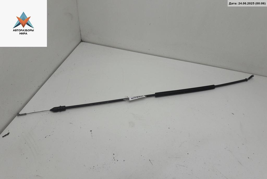 трос двери Skoda Octavia mk1 (A4 1U) 1999, 1.6 л., бензин, МКПП, серый, универсал, 1U0837099F - фото №1