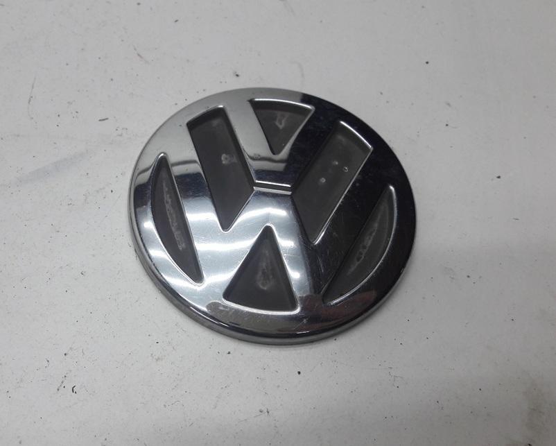 эмблема Volkswagen Passat B5+ (GP) 2001, 1.6 л., бензин, МКПП, серый, универсал, 3B9853630