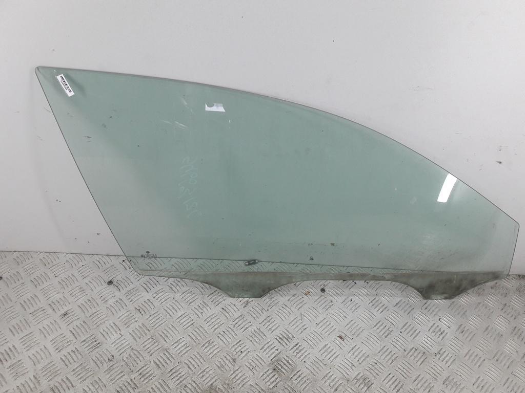 стекло двери передней правой Volkswagen Passat B5 1999, 1.8 л., бензин, МКПП, синий, универсал - фото №1