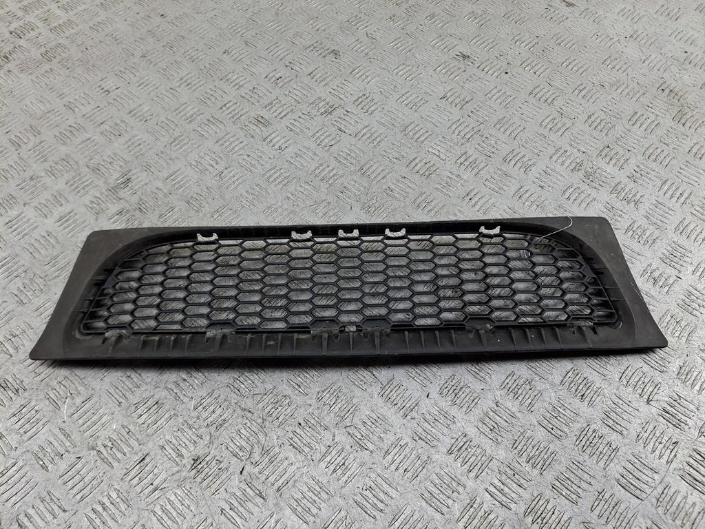 заглушка (решетка) в бампер BMW X3 E83 2006, 3.0 л., бензин, АКПП, чёрный, внедорожник 5 дв., 51113414307