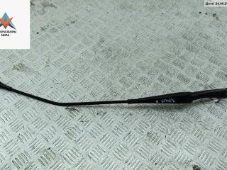 Щеткодержатель (поводок стеклоочистителя) передний Fiat Linea 1 поколение 2008, 1.4 л., бензин, МКПП, бежевый, седан, 51701423