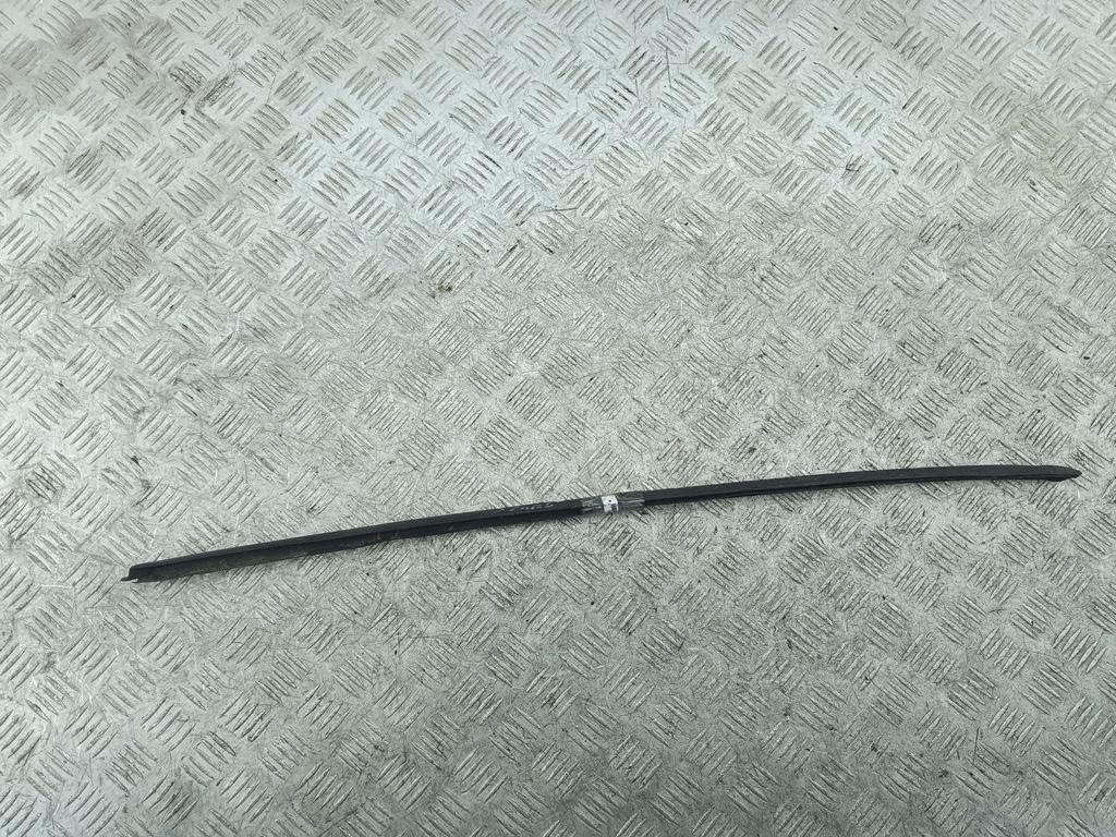 молдинг лобового стекла Audi A4 B7 2004, 2.5 л., дизель, АКПП, серый, универсал