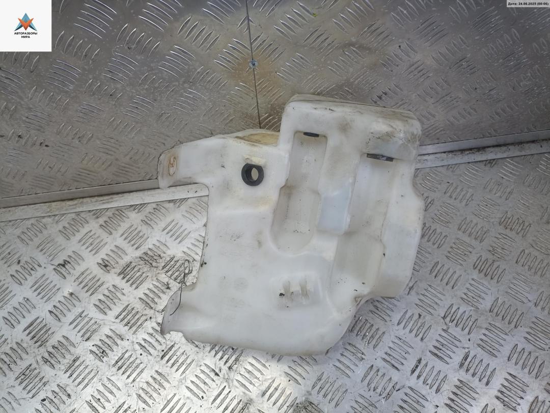 бачок омывателя Opel Signum C 2003, 3.2 л., бензин, хетчбэк 5 дв. - фото №1