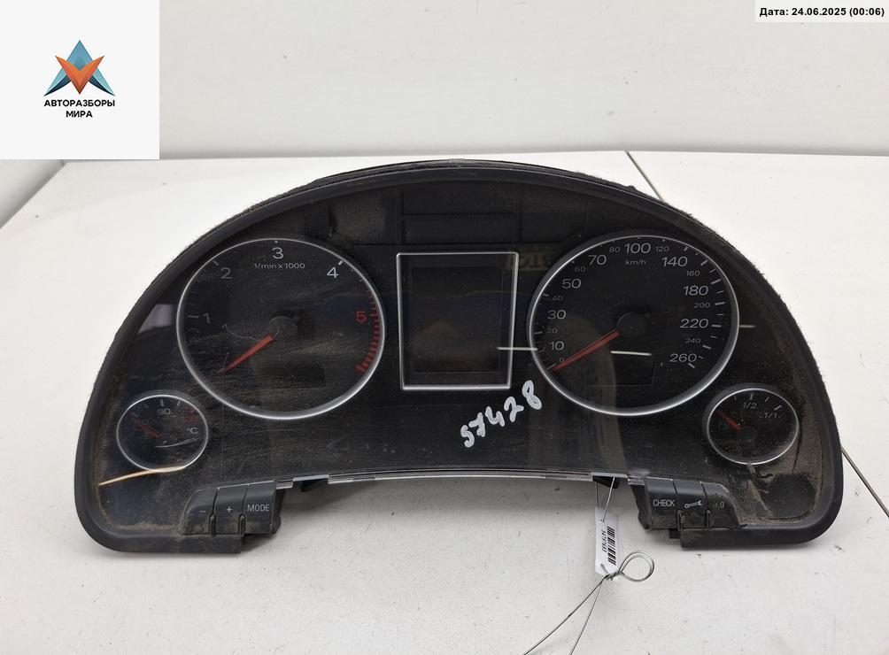 приборная панель Audi A4 B7 2004, 2.5 л., дизель, АКПП, серый, универсал, 0263626167 - фото №1