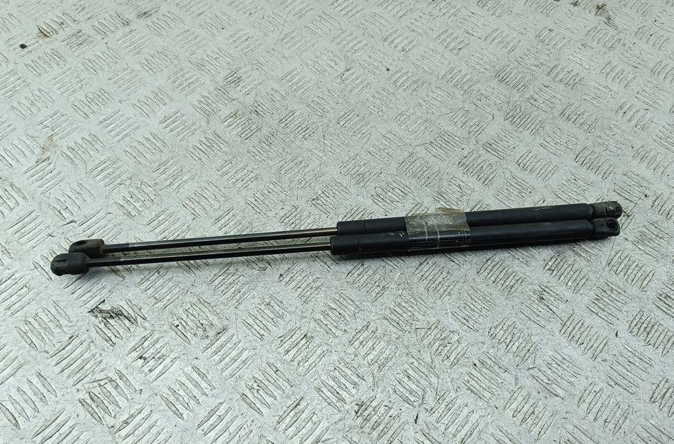 амортизатор крышки багажника (3-5 двери) Volkswagen Golf-3 1994, 2.0 л., бензин, АКПП, синий, хетчбэк 3 дв.