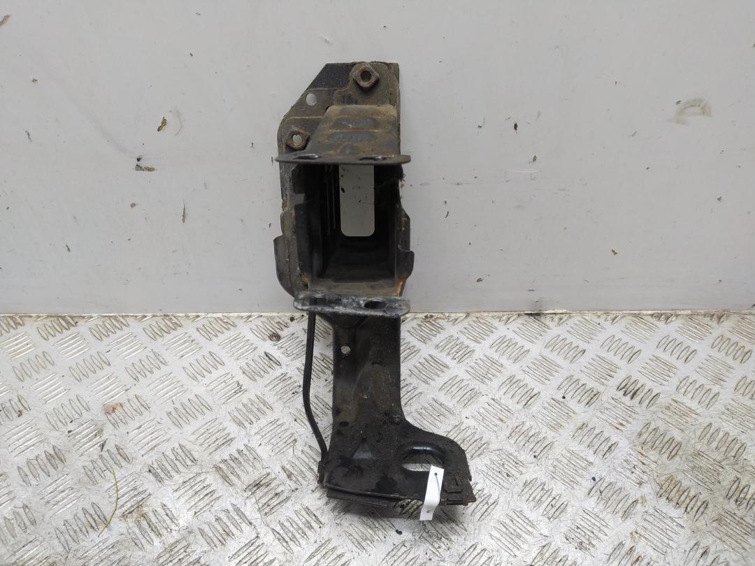 кронштейн (крепление) Mercedes-Benz C-Класс W203/S203/CL203 2002, 2.2 л., дизель, АКПП, синий, универсал - фото №1
