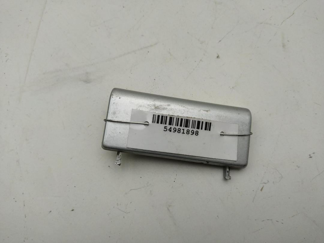 заглушка порога Mercedes-Benz Vaneo W414 2001, 1.9 л., бензин, АКПП, серый, минивэн, 4146192538 - фото №1