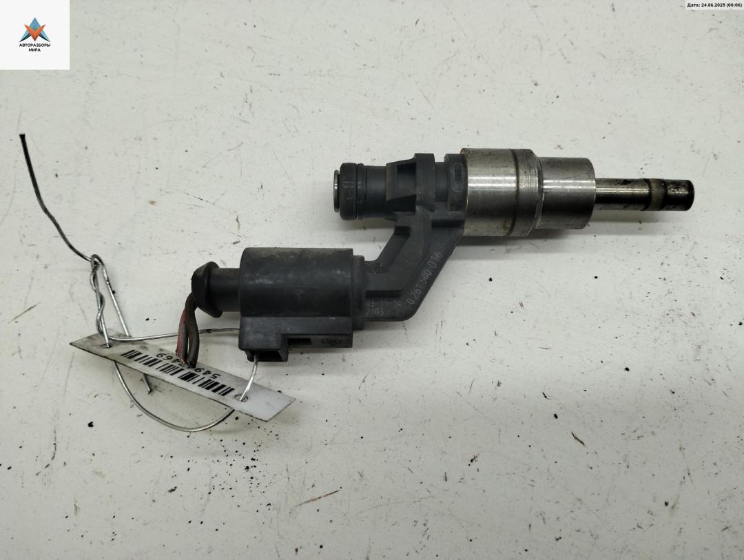 форсунка Volkswagen Golf 5 поколение 2003, 1.4 л., бензин, МКПП, серый, хетчбэк 5 дв., 03C906036A - фото №1