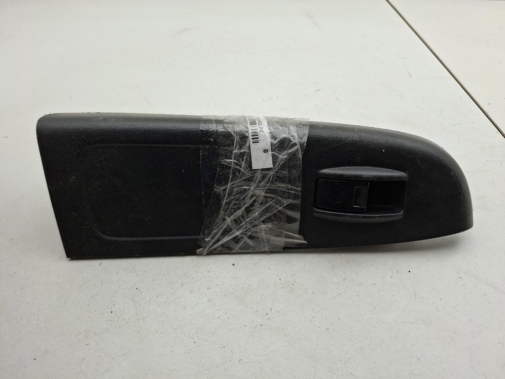 кнопка стеклоподъемника переднего правого Honda Accord 2001, 2.3 л., бензин, МКПП, серый, седан, 83545S1AG510