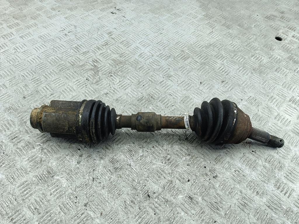 полуось передняя правая (приводной вал, ШРУС) Nissan Murano Z50 2006, 3.5 л., бензин, АКПП, чёрный, внедорожник 5 дв.